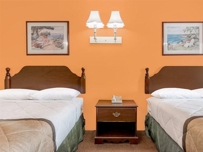 Budget Inn Mifflintown מראה חיצוני תמונה