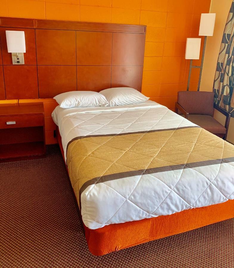 Budget Inn Mifflintown מראה חיצוני תמונה